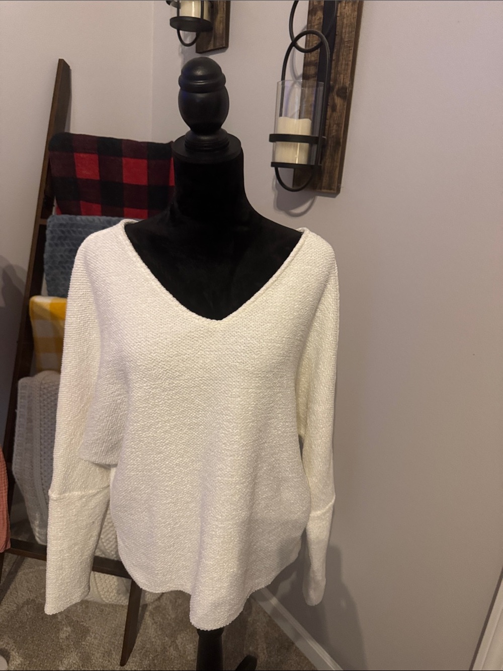 White House Black Market White V-Neck Women's Sweater